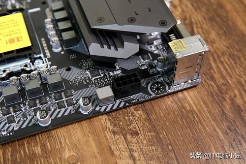 电脑主板接口详细讲解,主板接vga接口和hdmi接口