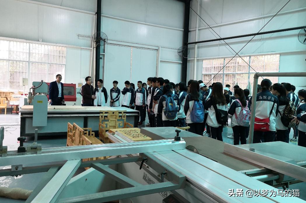 专科工科专业哪些就业前景好,专科生在理工科里要避开哪些专业