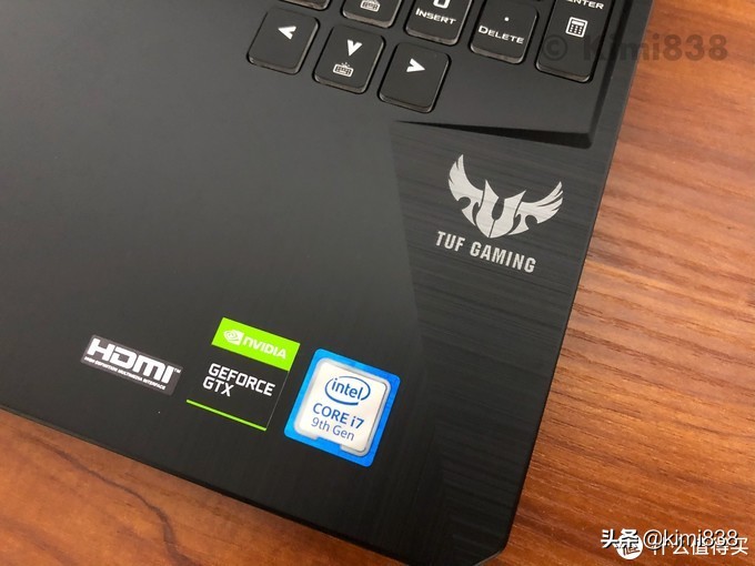 华硕飞行堡垒七可以连蓝牙键盘吗,华硕飞行堡垒7屏幕一闪一闪