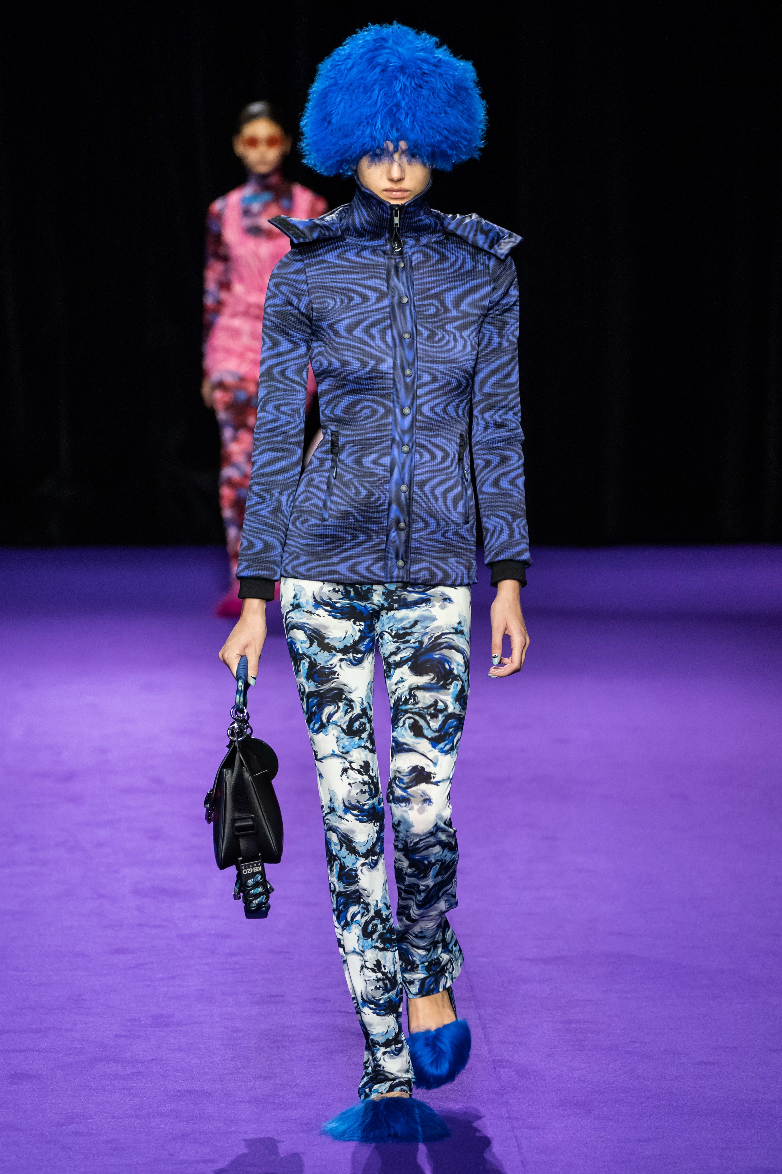 巴黎时装周kenzo,kenzo穿出时尚感