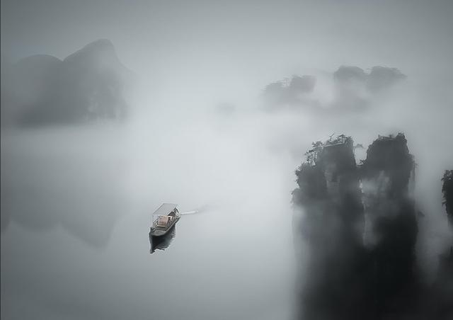 一蓑一笠一扁舟的全诗配图,一蓑一笠一扁舟是哪个古诗