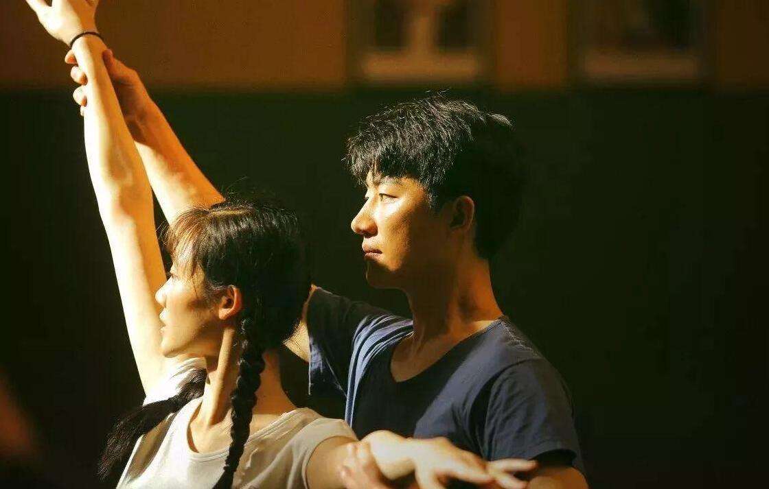 《主角》：茅盾文学奖获奖，呈现一个傻女人的爱情悲剧和艺术成就