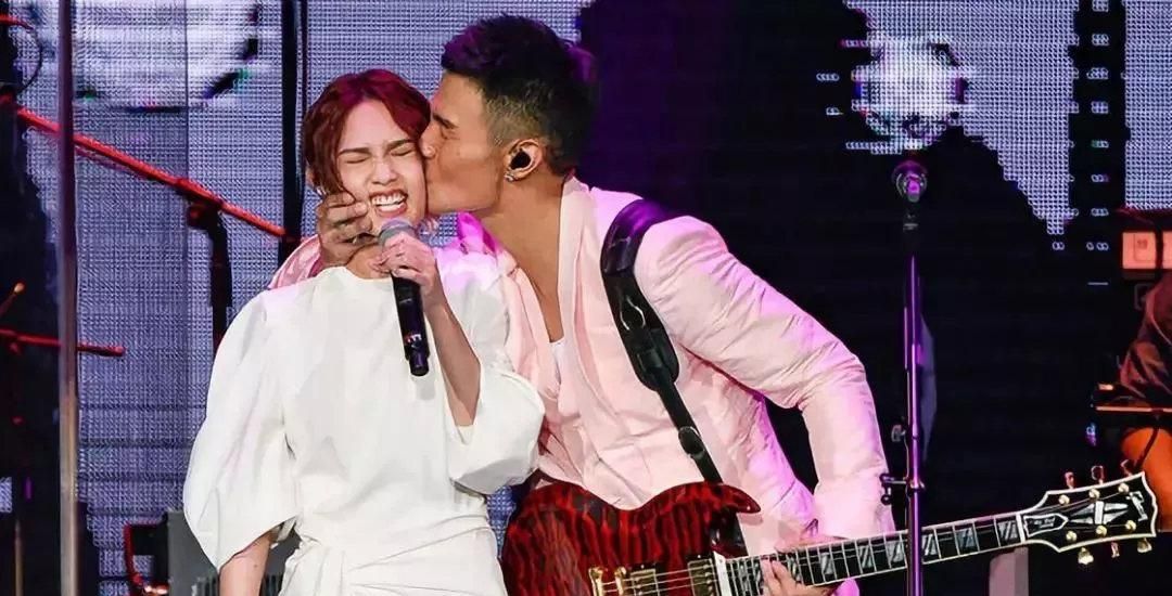 李荣浩杨丞琳结婚时他们都多大了,李荣浩杨丞琳谈多久结婚的