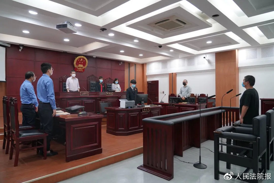 双胞胎兄弟一起盗窃,双胞胎兄弟退款被骗