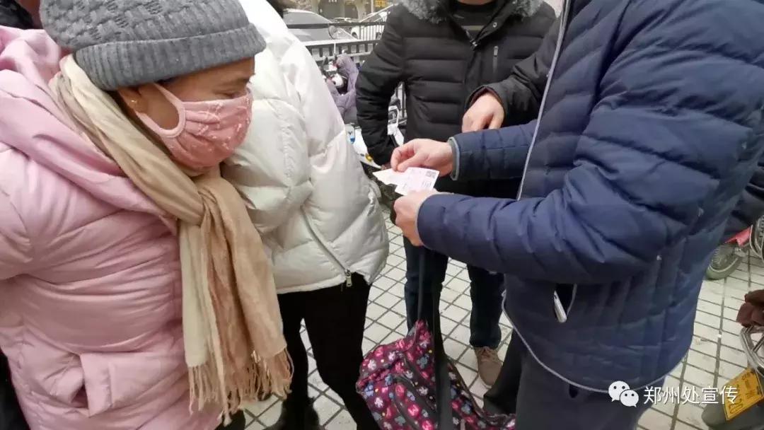 「一线传真」郑柳两地铁警联合破获一起跨省制贩假火车票案