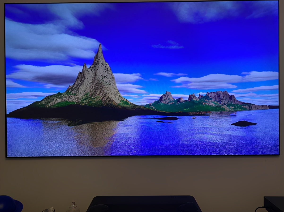 坚果u2pro三色激光电视,坚果u2pro三色激光电视体验报告