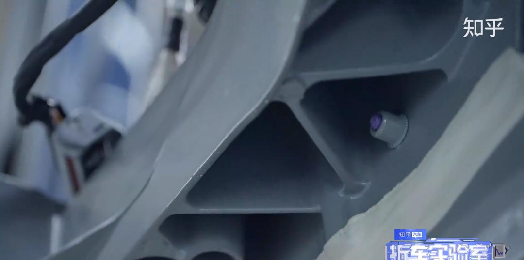 知乎拆解特斯拉,特斯拉零件拆解
