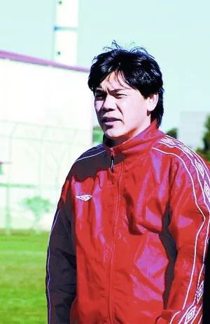 蔡晟恩施足球,武汉新界蔡晟