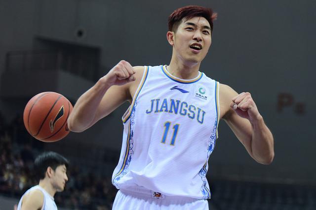 江苏男篮20人名单注册出炉，辽宁投手回归，李楠卷土重来