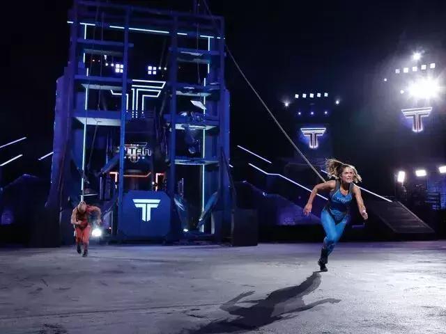 突破5层楼高厚重混凝土、1000磅的墙壁...欧美五大闯关综艺盘点！