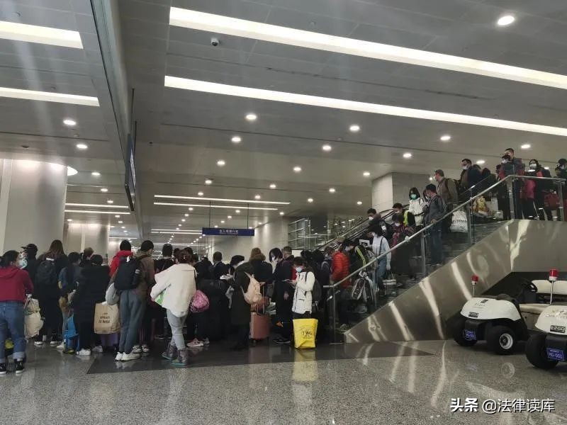 罗培新：疫病境外输入压力日增，外国人可到中国免费医疗？