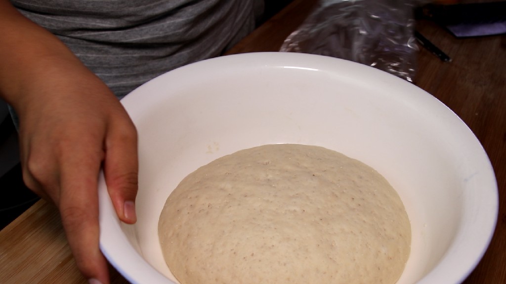 蒸馒头和面时水放少了,蒸馒头和面用温水还是凉水