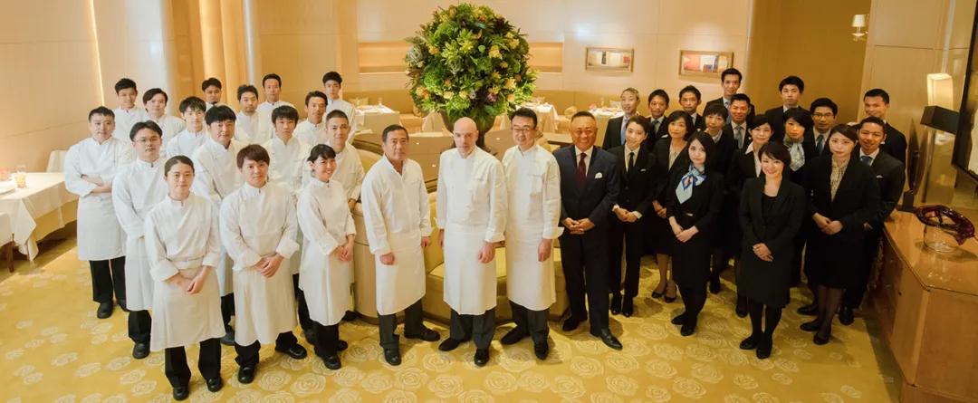 把那个LV包子给我来两个！