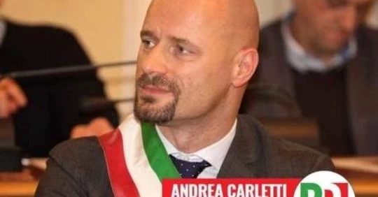 恐怖！电击*脑洗**孩子，之后卖给恋童癖...