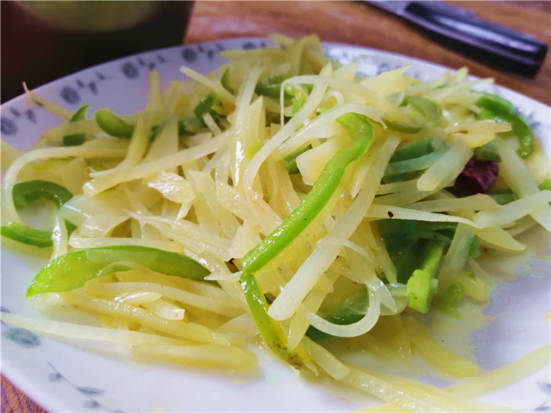 如何用电饼铛烙饼不硬又不塌,电饼铛如何烙饼不发硬