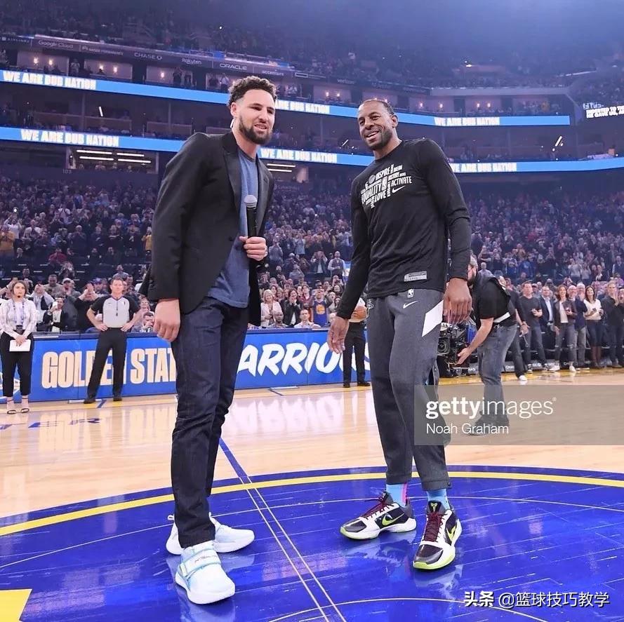 克莱汤普森回归首秀穿什么鞋 (克莱汤普森复出首秀什么鞋)