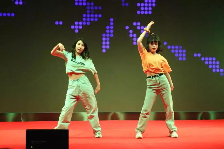 鐭ュ悓閬撳悎鏁欒偛瑙嗛鍓緫,蹇楀悓閬撳悎