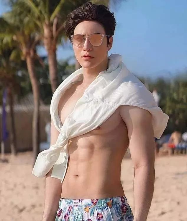 泰国抽脂腹肌,国外腹部抽脂真人演示