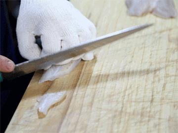 医生从人身上取出白色虫子,女子体内取出活虫只因爱吃这样菜