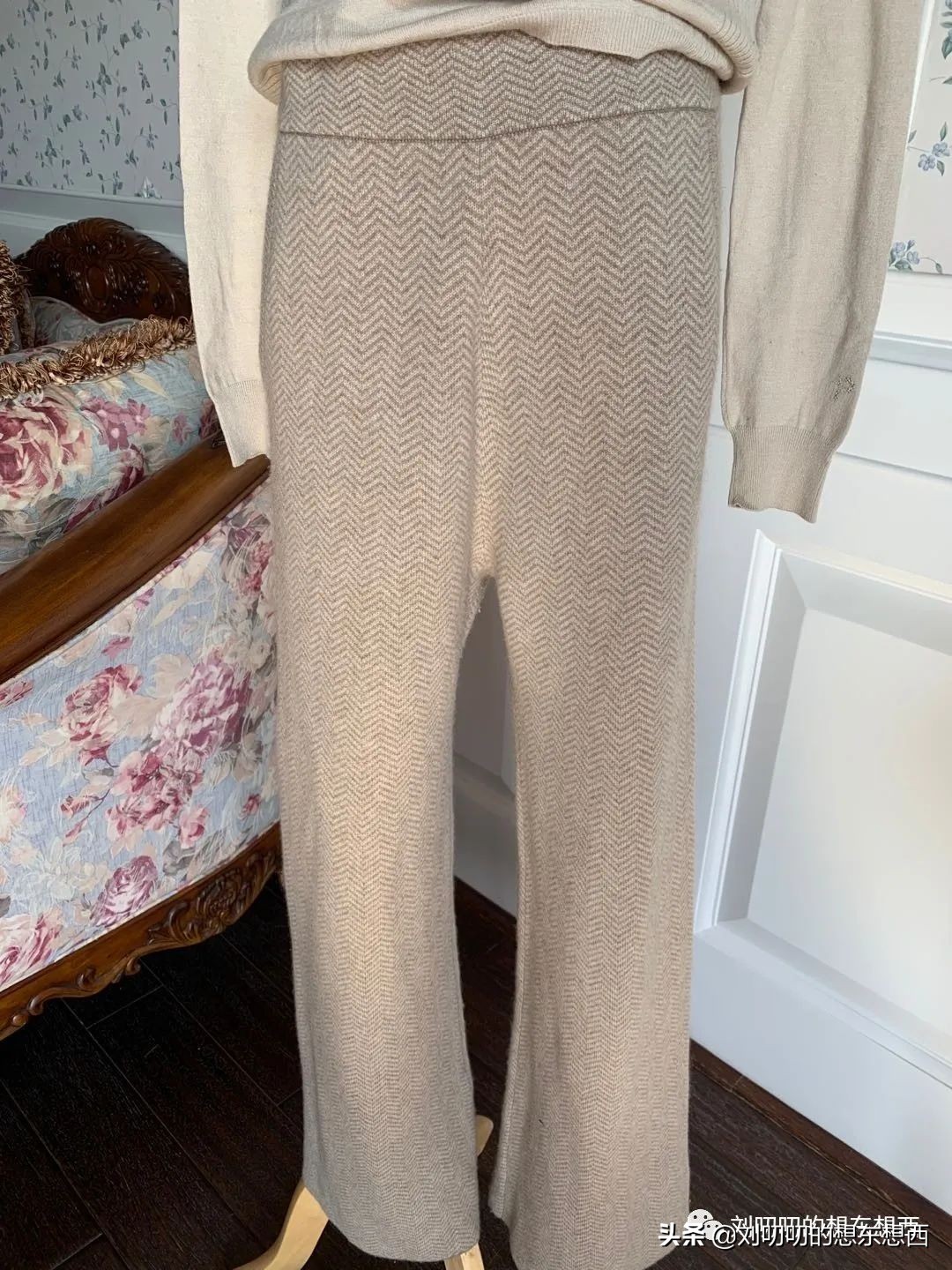 红和绿为什么不能搭配,绿与红紫色搭配图片