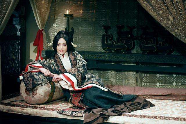 宁静年轻时采访名场面,宁静当年有多美