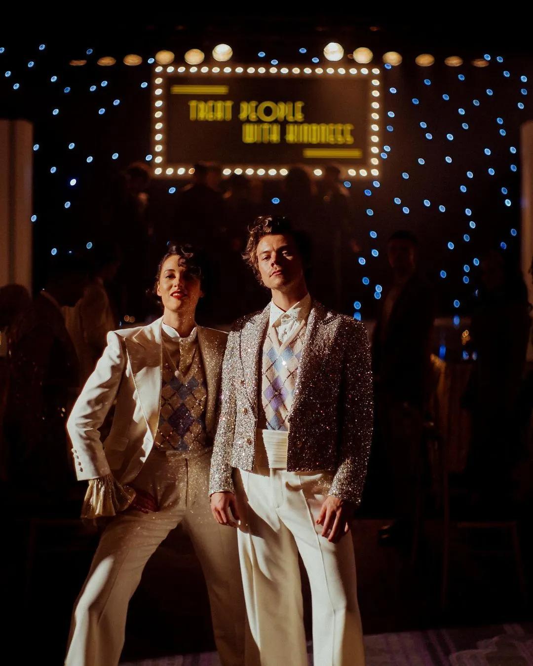 零创艺术周报｜奥特曼大电影公布主视觉，你想变成光吗？