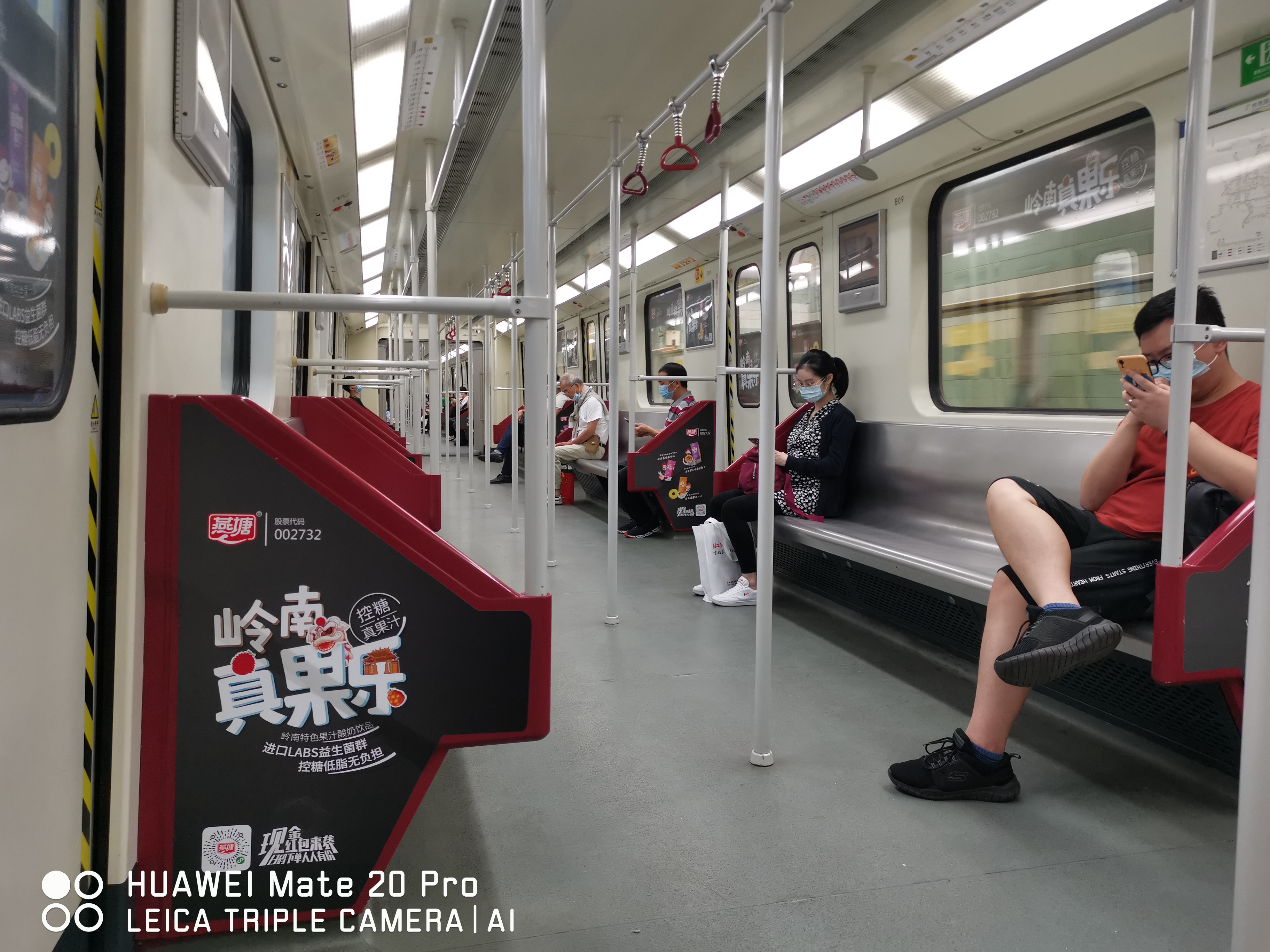 华为最新旗舰和苹果13哪个值得买,华为两年前的旗舰手机值得买吗