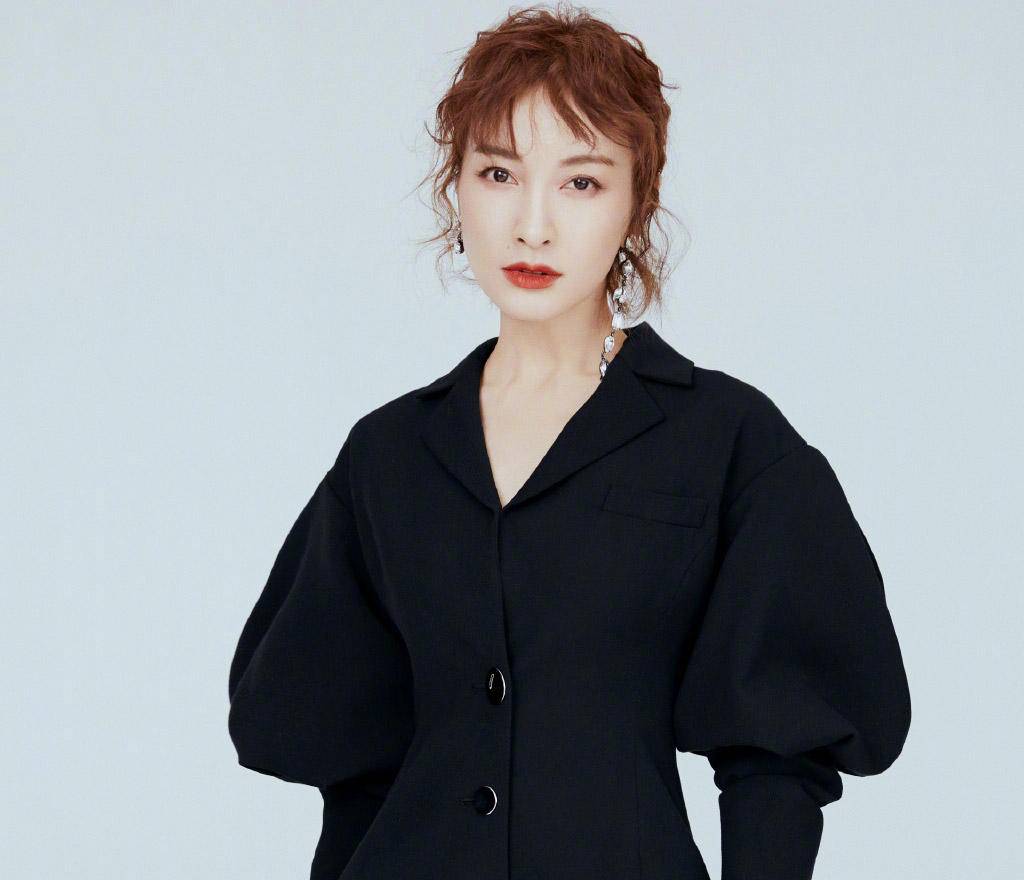 吴昕被曝二手平台挂全新高仿鞋，公然支持盗版，情商堪忧？