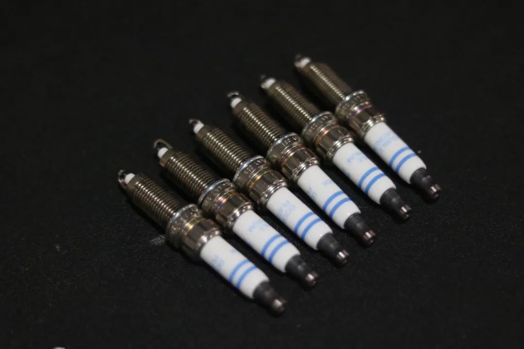 怪兽修车：翻新一辆11年破烂不堪的宝马GT，车况不忍直视