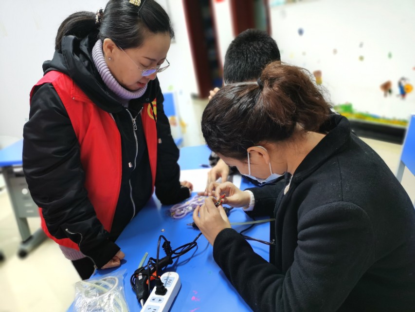 水钻立体蝴蝶结diy,盒子蝴蝶结手工