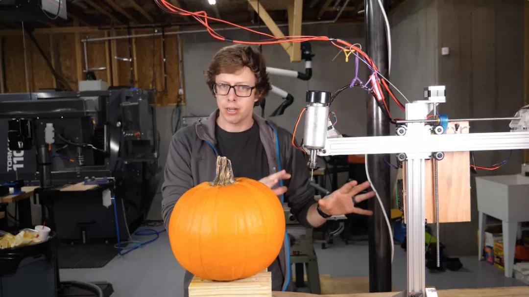 自动剪头发扫地机器人,剪发机器人自制