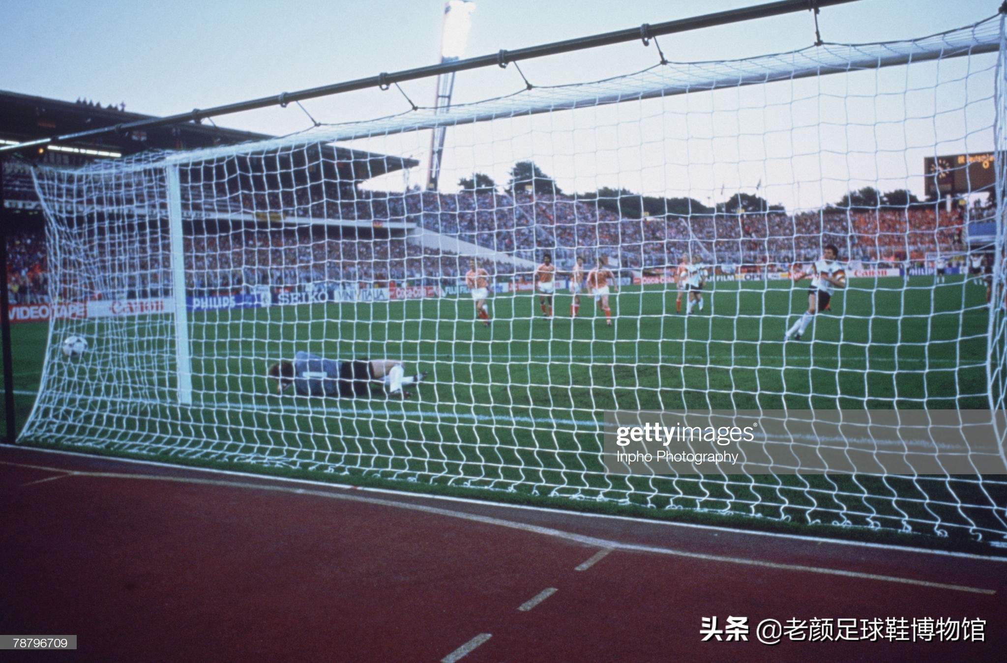 首位蝉联世界足球先生,历届世界足球先生前10名球员