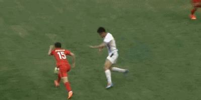 中国足球爆笑动态图,中国足球动画爆笑名场面