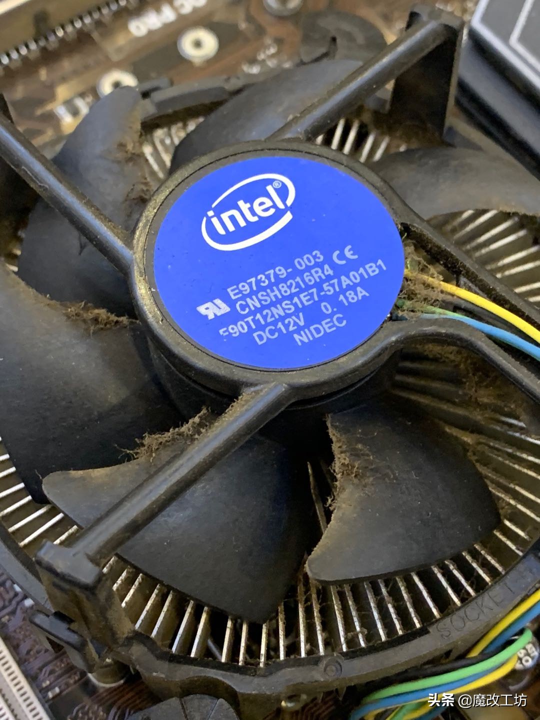 能超5G的都是天价？英特尔8700K处理器测试版要1400元