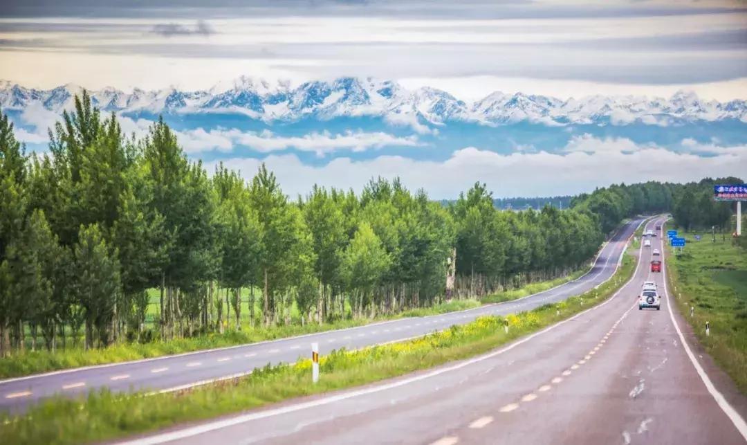 跟着cc一起去旅行吧,跟着摄影团去旅游