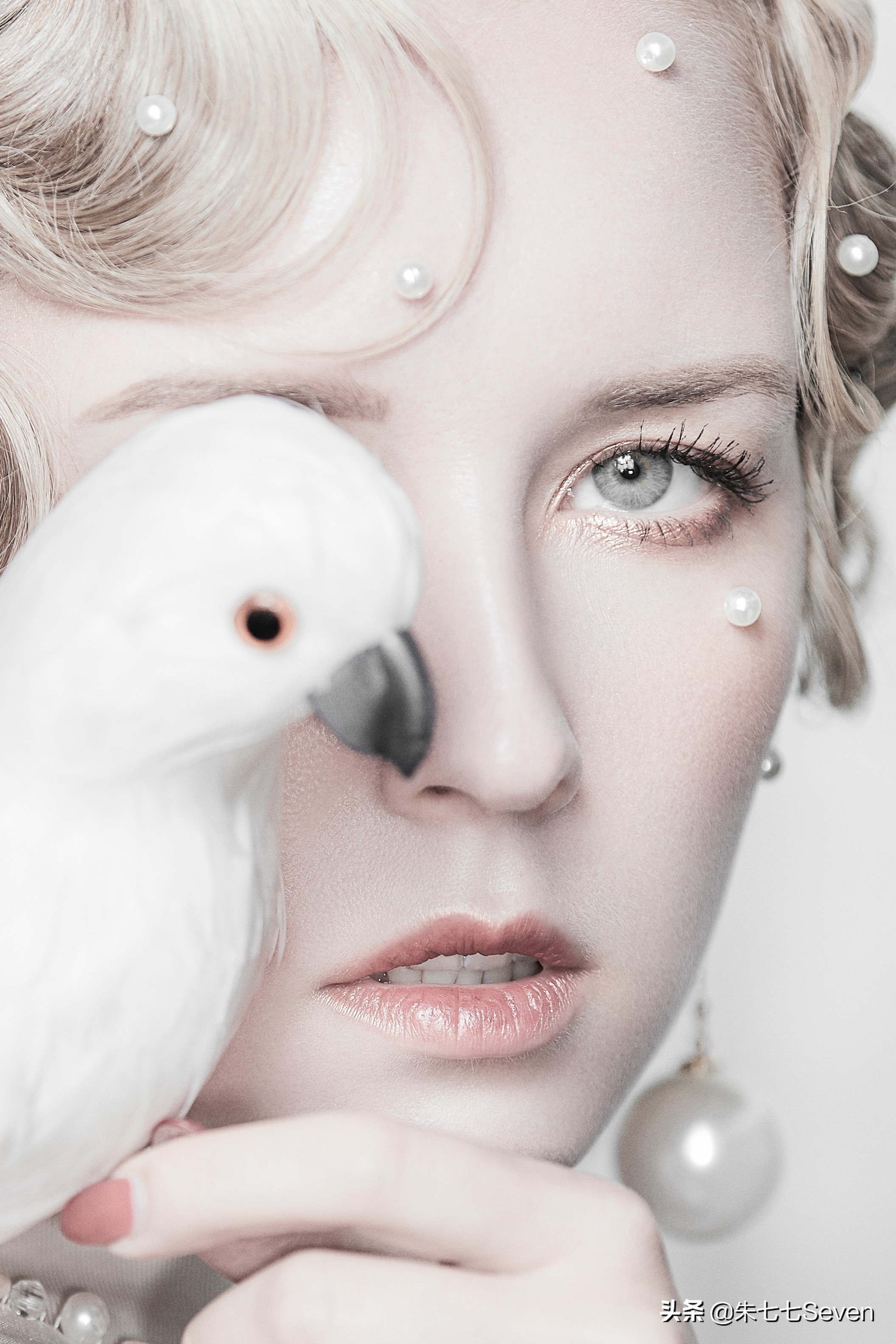 让光影在色彩里蔓延——专访人像摄影师潇光