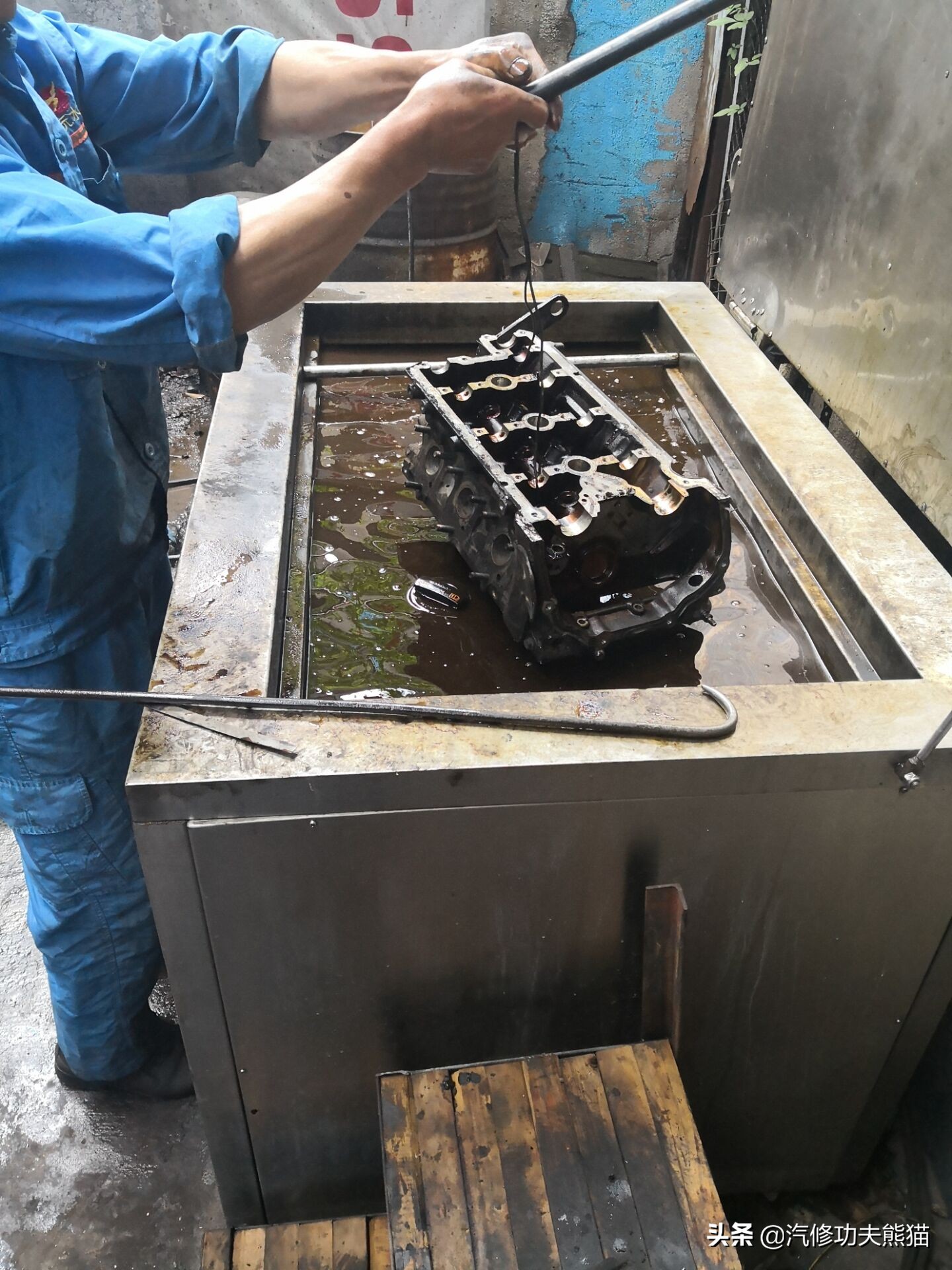 老款奥迪a6l烧机油的车型,最新款奥迪a6l质量怎么样烧机油吗