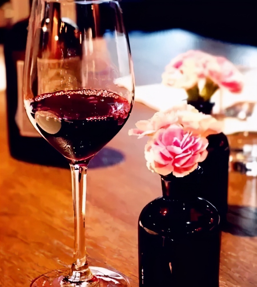 范幕爷分享红酒销售的模式纪元幕僚汇红酒智库专家范宸华团建专家