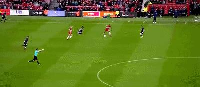 不会射门的后卫,特拉奥雷的精彩进球