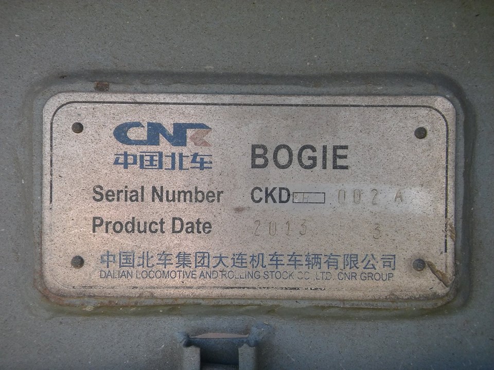 奔驰在大草原上的列车,奔驰在草原上的火车