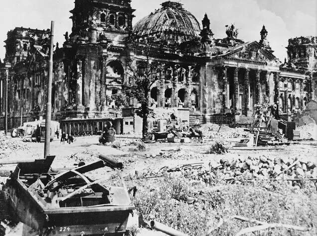 影响世界历史的一本奇书：希特勒《我的奋斗》