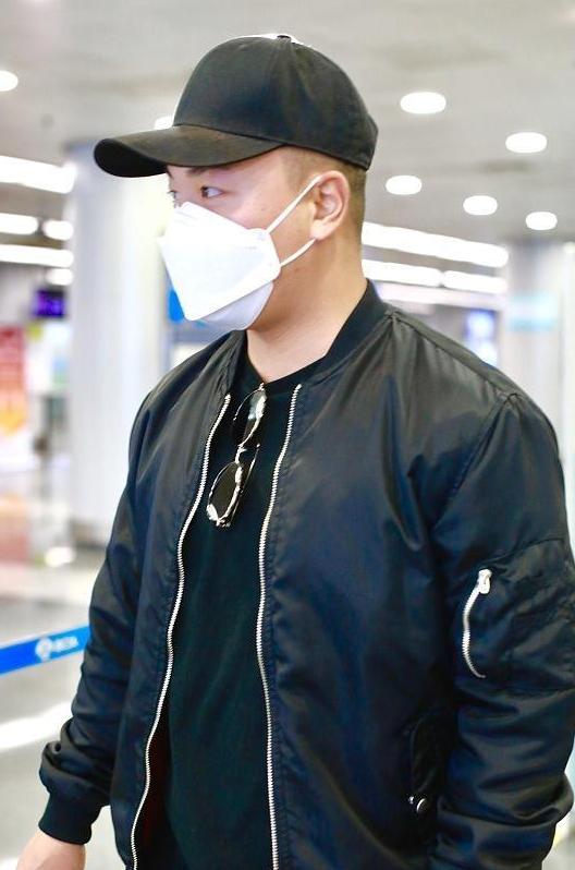 释小龙年轻美照,释小龙的帅气照片