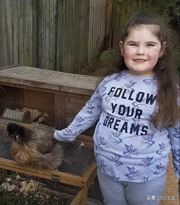 4岁来月经，5岁更年期，性早熟的她连好好当个女孩的机会都没有