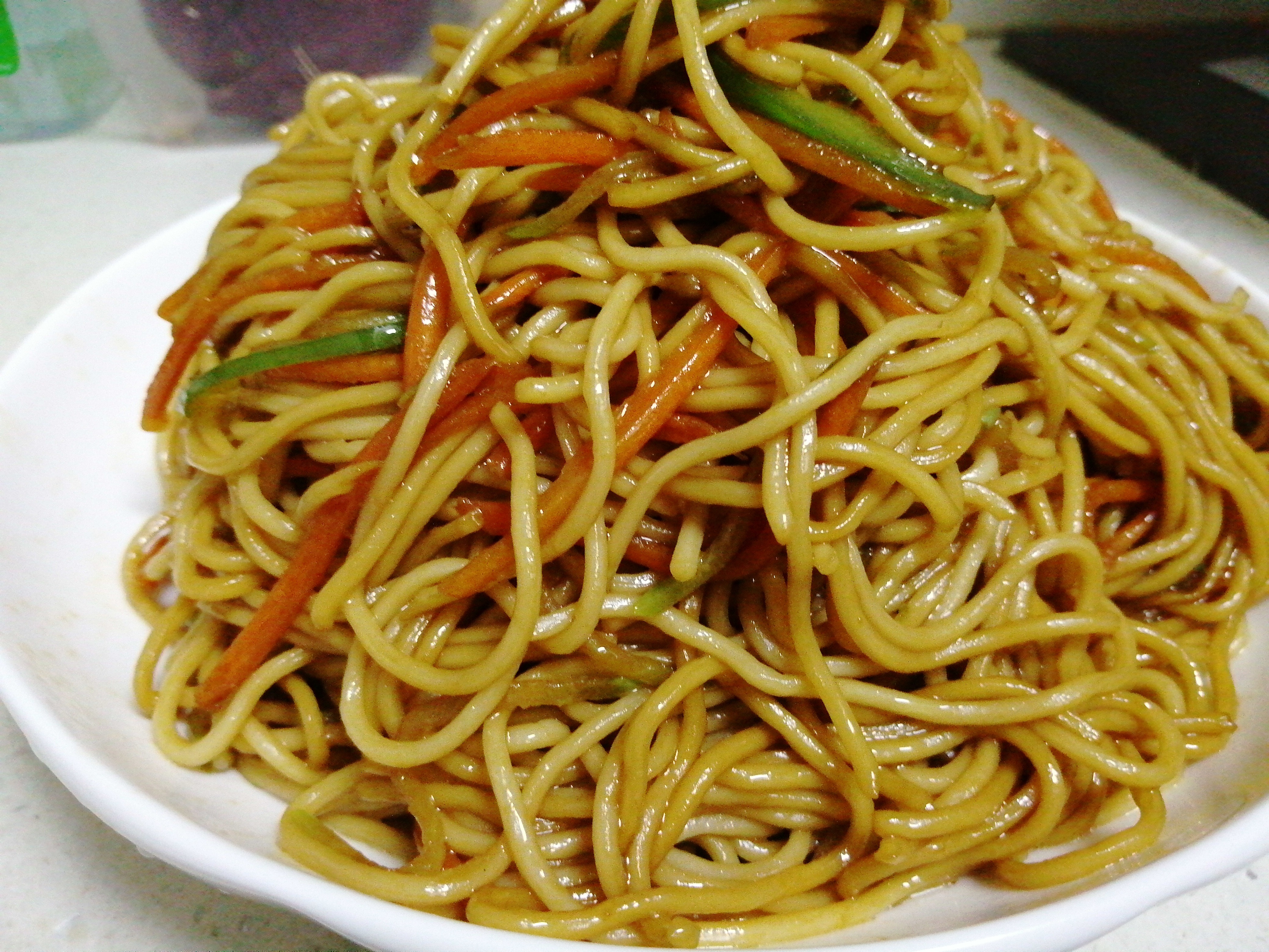 酱油炒面粘锅,炒粉炒面一放酱油就粘锅