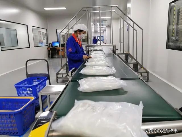 双流担当!30万袋“双流造”血液滤过置换液驰援武汉