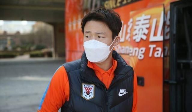 孙准浩对比蒿俊闵,孙准浩加盟鲁能