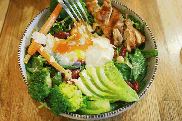 男性对于女性痛经的正确看法,钢铁直男都知道多喝开水