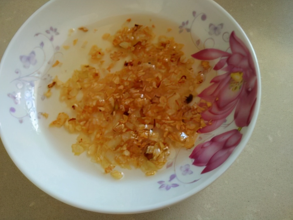 蒜蓉粉丝蒸扇贝做法扇贝怎么处理,已经蒸熟的扇贝能不能做蒜蓉扇贝