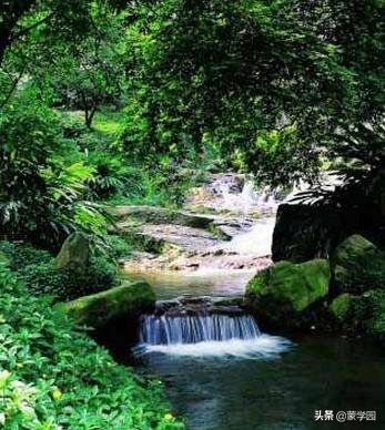 形容武夷山风景优美的成语,形容有山有水风景秀丽的成语