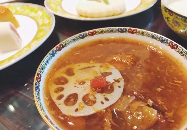 比南锣鼓巷还好的街,比南锣鼓巷好的小吃街